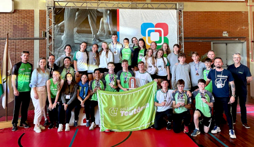 Colgio Teutnia  campeo no atletismo masculino Sub-19